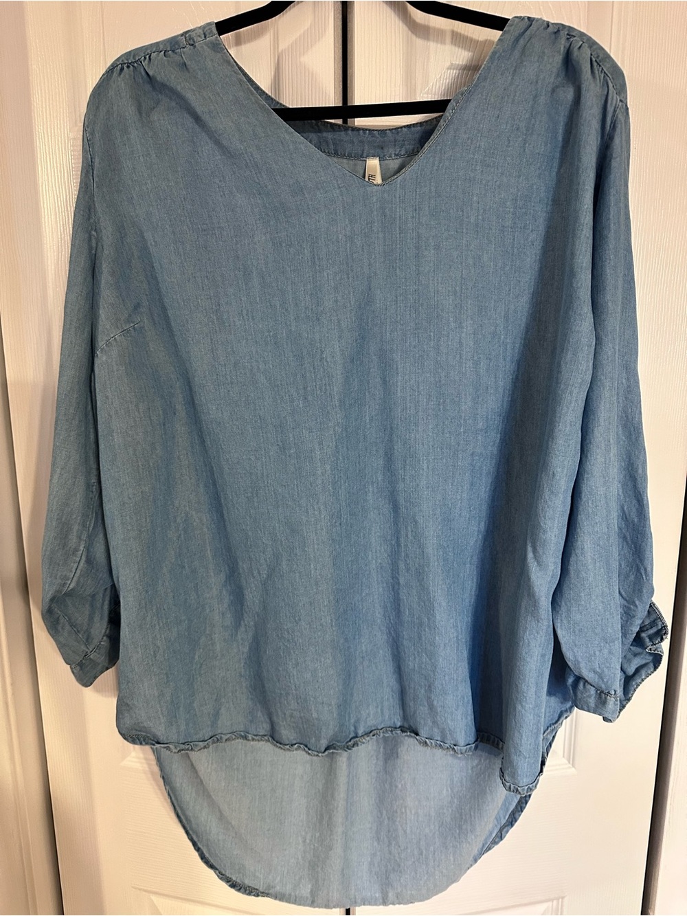Live 4 Truth Light Blue V-Neck Chambray Tunic